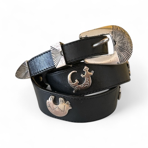 Silver Creek Accessories - Silver Creek Black Leather Western Belt with Desert Animals 90’s Vintage Size 30